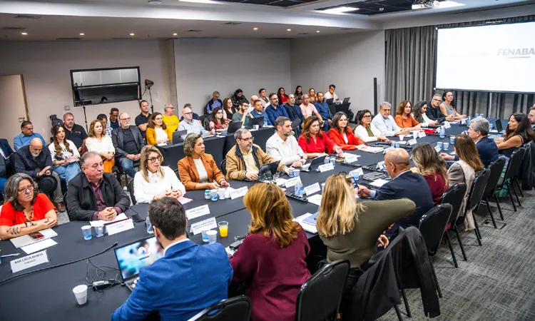 Mobilização da categoria bancária faz bancos recuarem em proposta de reajuste por faixas salariais